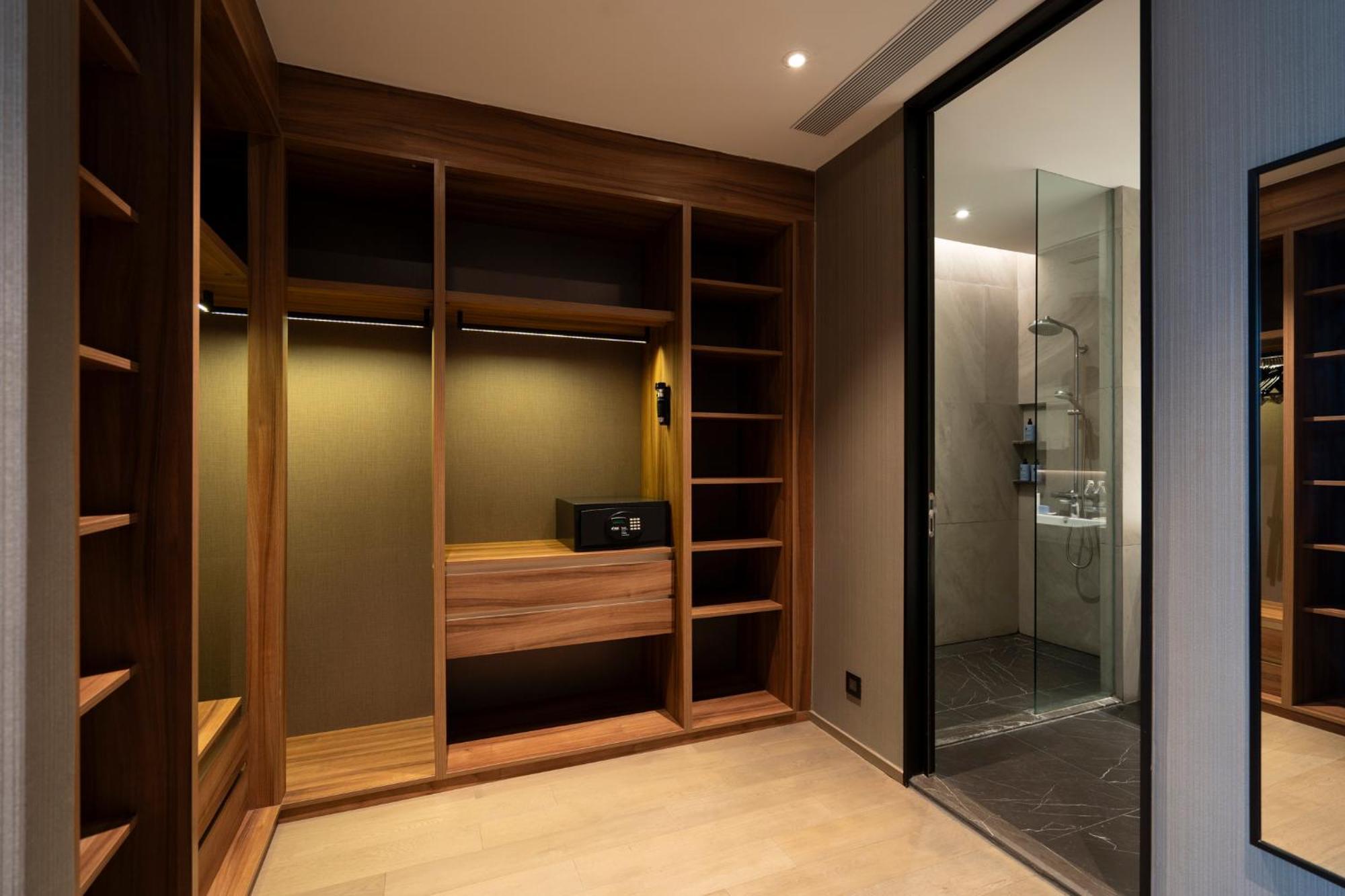 Walton Suites Sukhumvit Bangkok Exterior foto