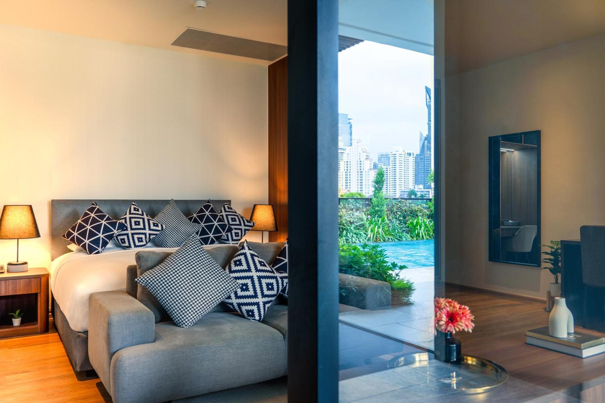 Walton Suites Sukhumvit Bangkok Exterior foto